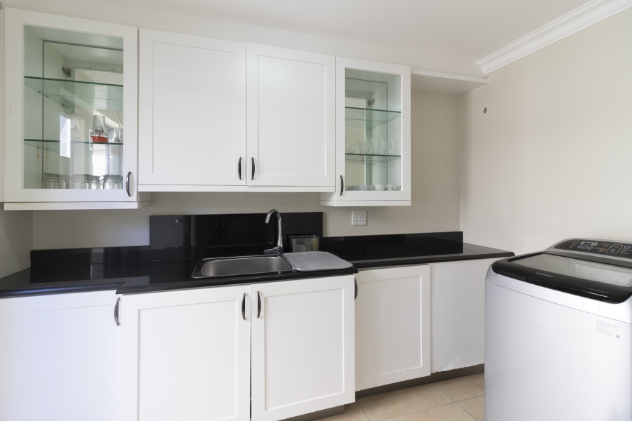 5 Bedroom Property for Sale in Royal Alfred Marina Eastern Cape